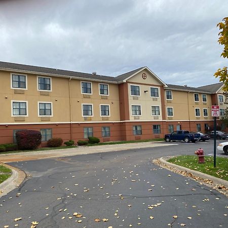 Suburban Studios Auburn Hills - Detroit Екстериор снимка