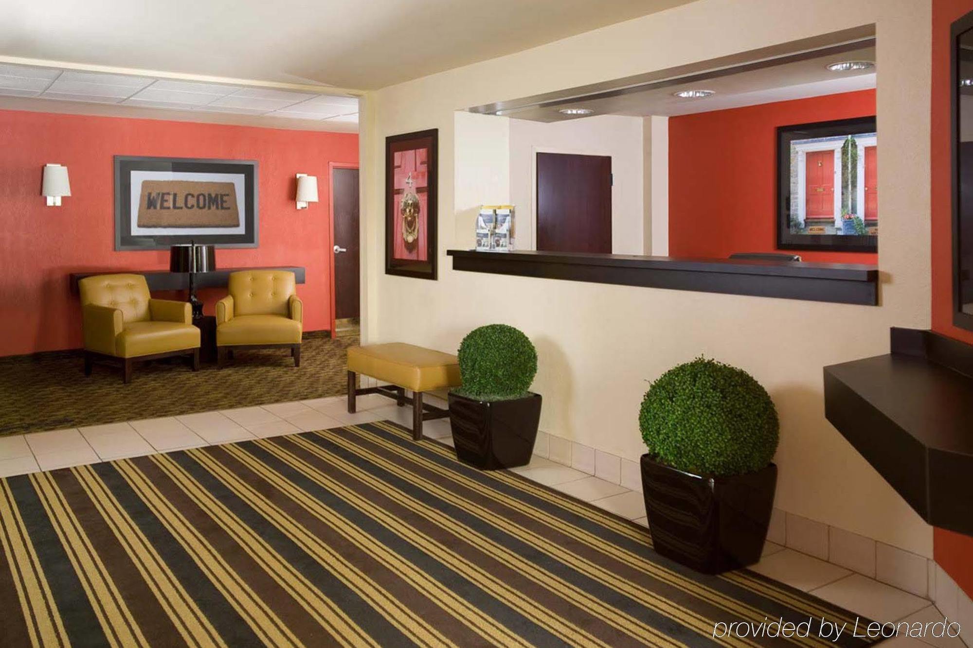 Suburban Studios Auburn Hills - Detroit Екстериор снимка